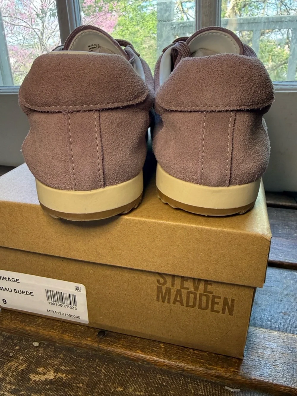 Steve Madden collar distinct madden